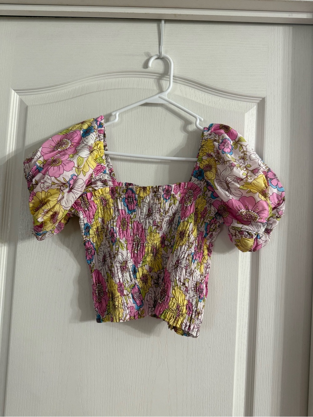 Jacquie The Label Women’s Puff Sleeve Floral Crop Top NWT Sz M. MY-59
